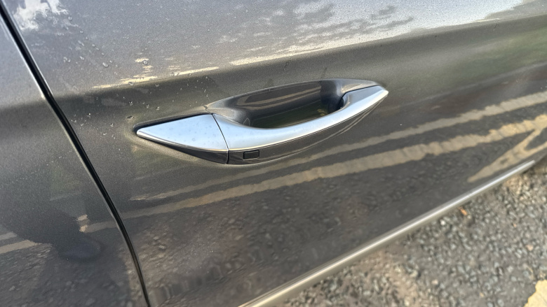 Hyundai IONIQ 1.6 GDi Hybrid Premium 5dr DCT Hybrid Hatchback